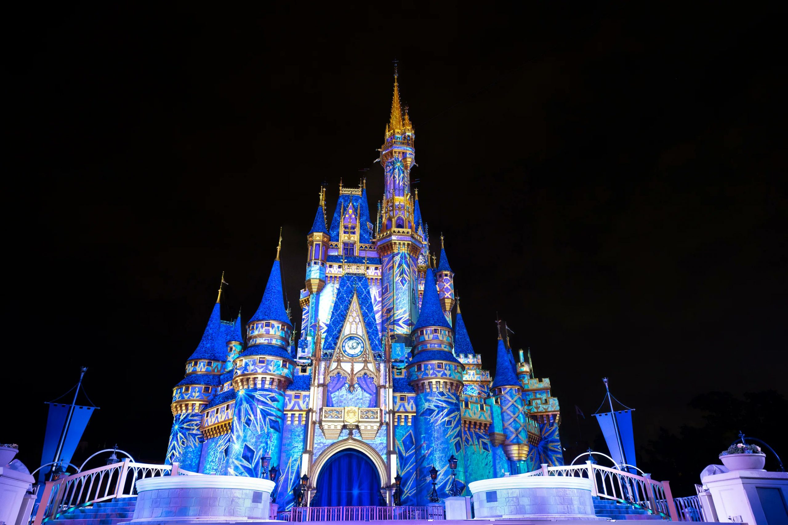 Walt Disney World reveals more details about ‘Frozen Holiday Surprise’ at Magic Kingdom Park